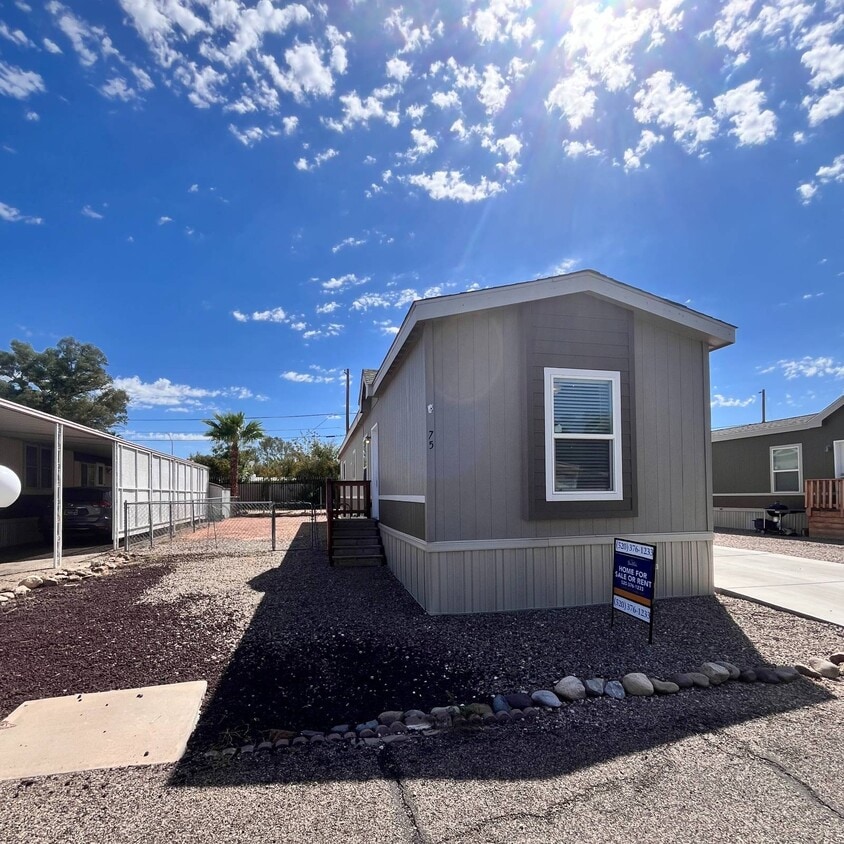 Primary Photo - 4100 N Romero Rd