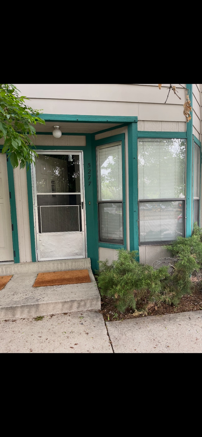 Building Photo - 5275 Columbine Ln