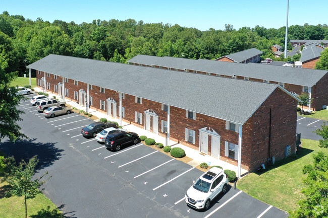 Building Exterior - Morgan Place Apartments