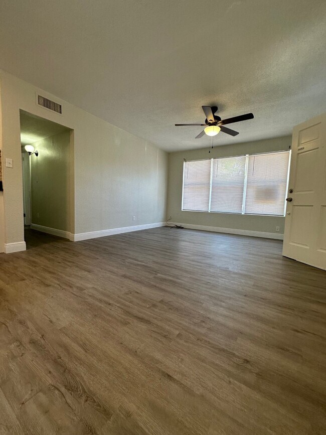 Foto del edificio - 6210 Appian Way
