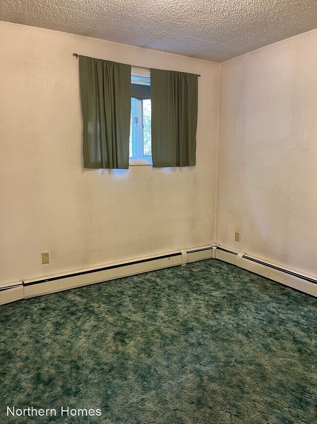 Building Photo - 3 br, 1 bath House - 3385 Venus DR