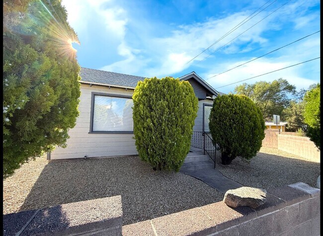 Foto del edificio - 2 bedroom home in Prescott!