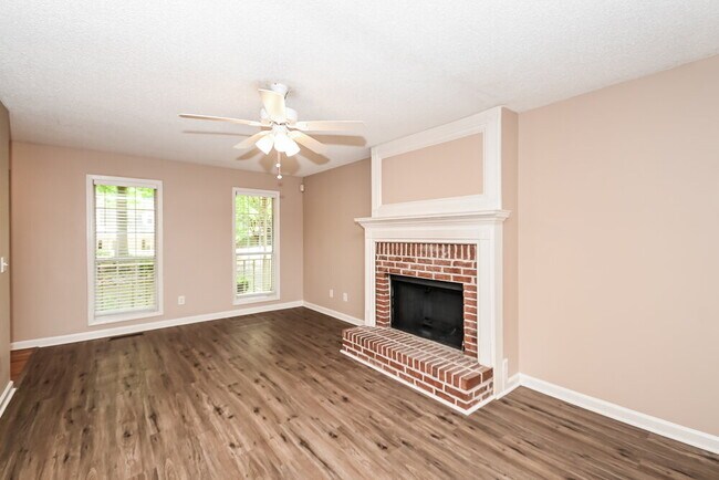 Foto del edificio - 2648 Loring Rd NW