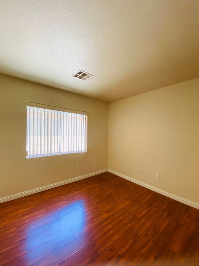 Foto del edificio - 7020 Somera Way