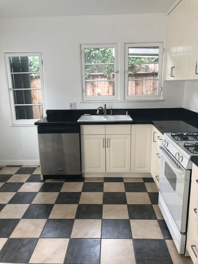 Kitchen 1 - 2602 7th St