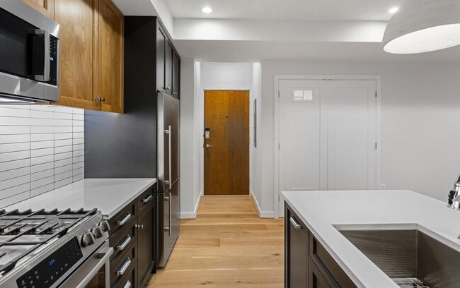 Photo - 2248 Ontario Rd NW Townhome