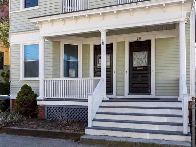 Building Photo - 18 Meader St