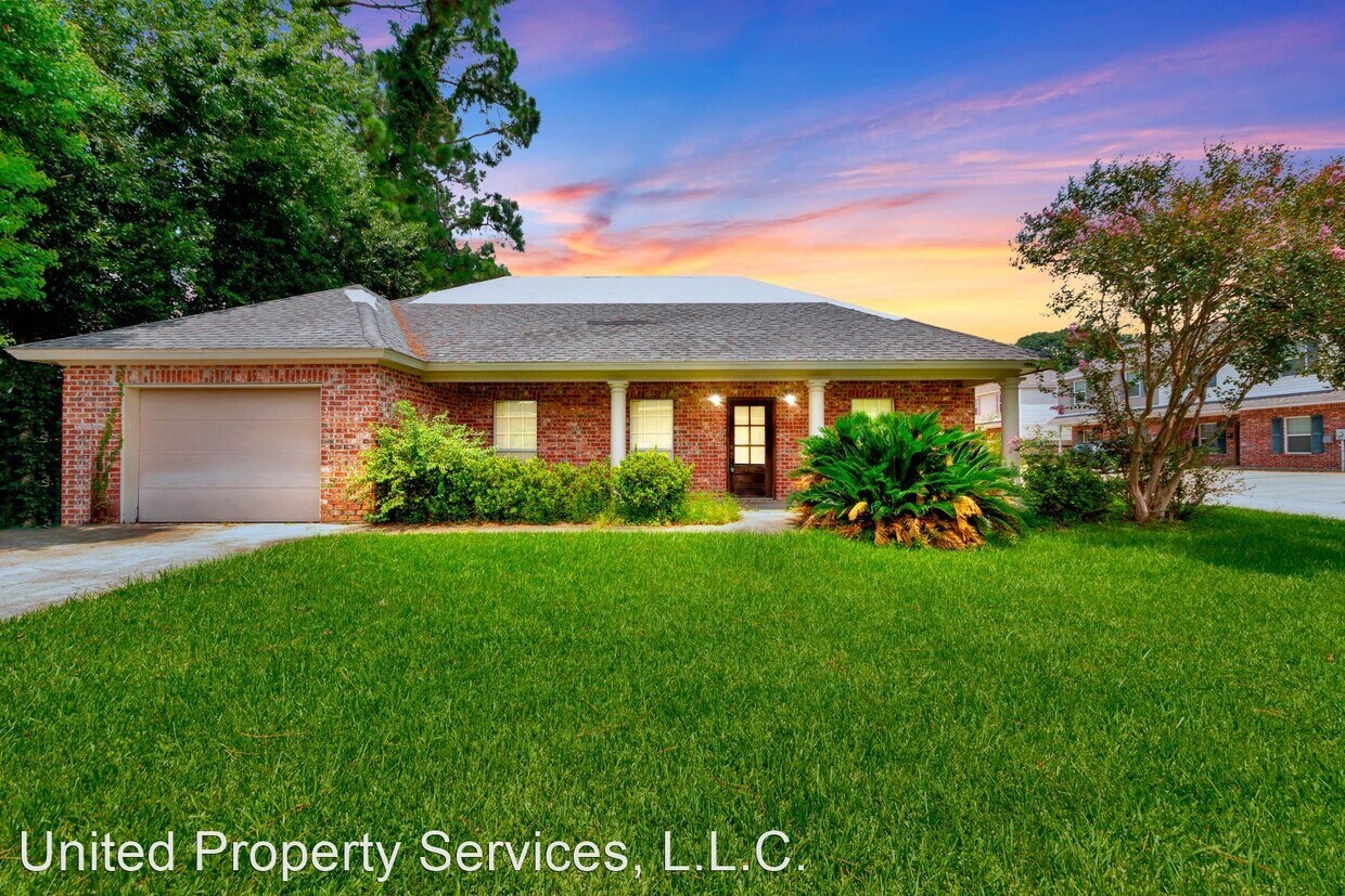 Primary Photo - 3 br, 2 bath House - 119 Ridgeview Dr.