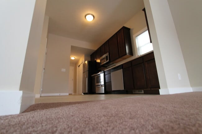 Building Photo - Fully Remodeled 3 Bedroom House!