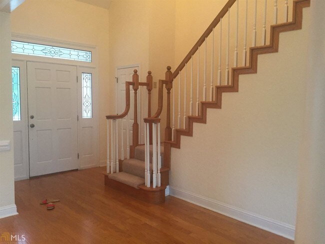 Building Photo - 539 Cardinal Cir E