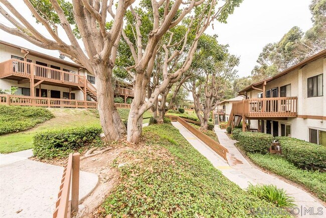 Foto del edificio - 6390 Rancho Mission Rd