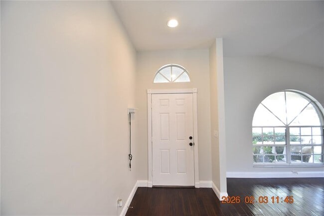 Building Photo - 1922 Sean Wood Cir