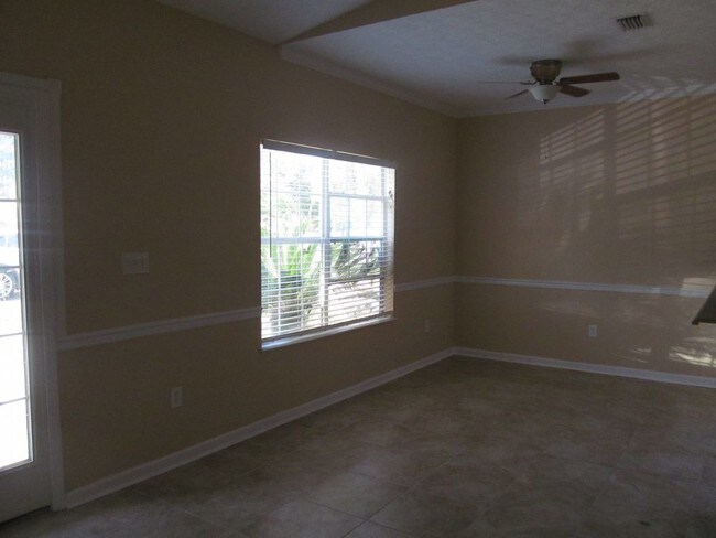 Building Photo - 6410 Sunset Dr
