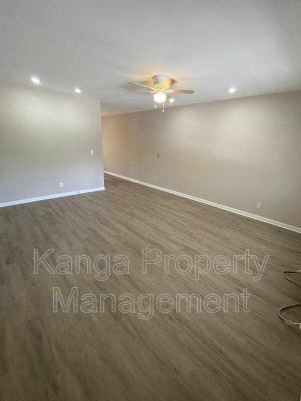 Photo - 612 Prosperity Farms Rd Apartment