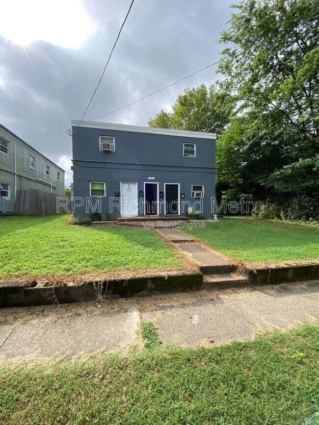 Photo - 923 N 20th St Apartment