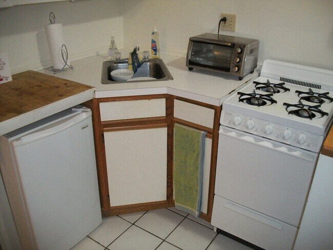 Building Photo - 83 St Botolph St