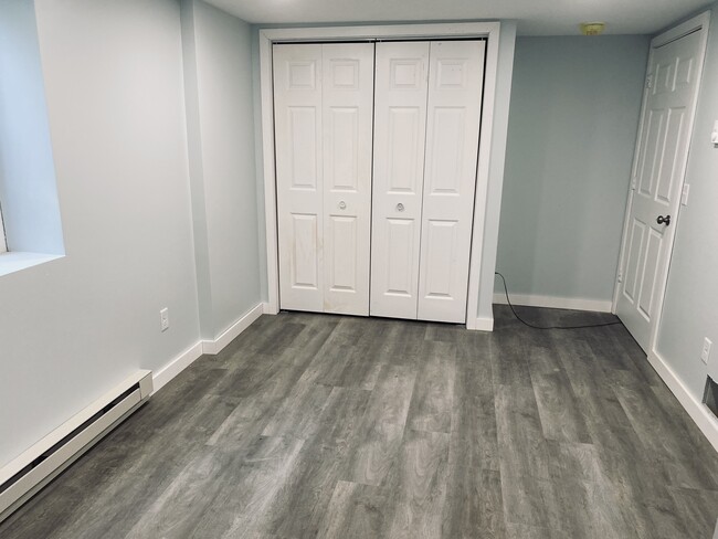 Master Closet - 400 7th Ave SE