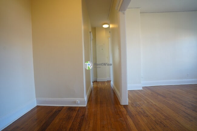 Building Photo - 127 Washington St