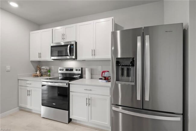 Building Photo - 2621 Table Coral Trl