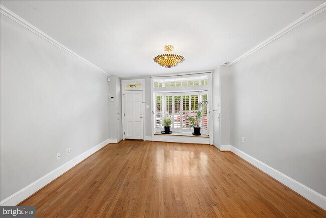 Foto del edificio - 2120 Florida Ave NW