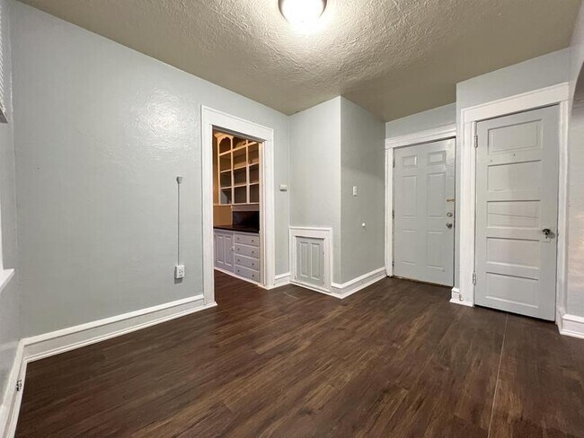 Foto del edificio - 1503 2nd Ave SE