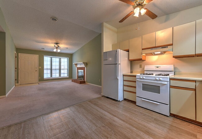 Building Photo - 1738 Todd Dr