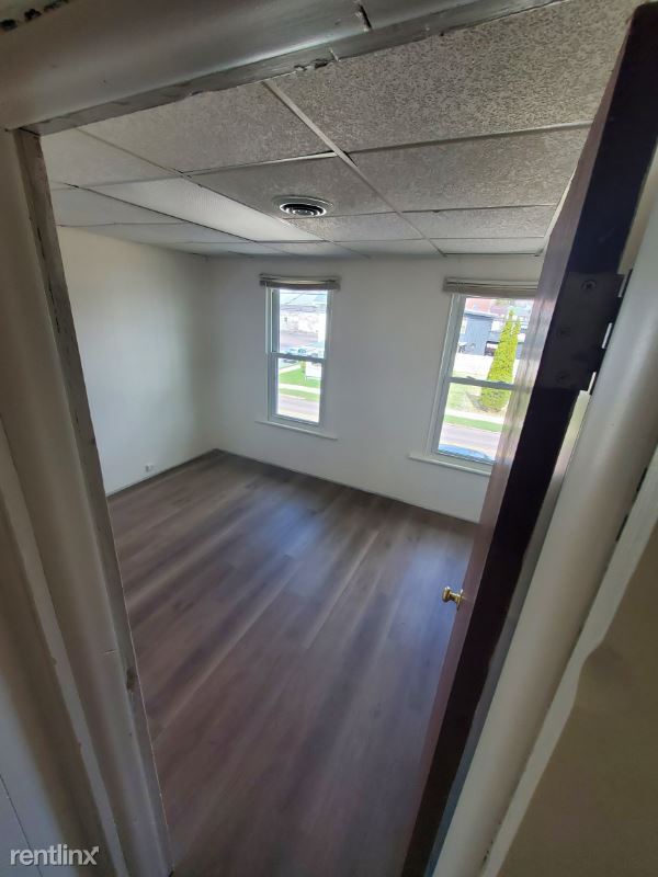 Building Photo - 2 br, 1 bath House - 208 7th Street