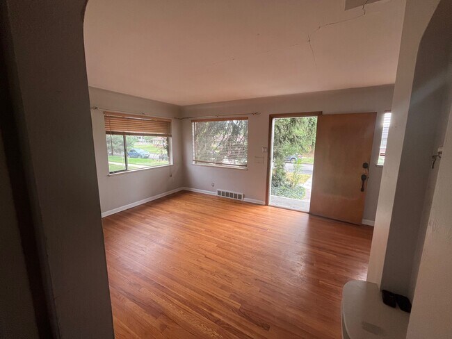 Foto del edificio - 2160 King St