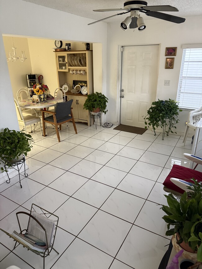 Building Photo - 9111 NW 25th Ct