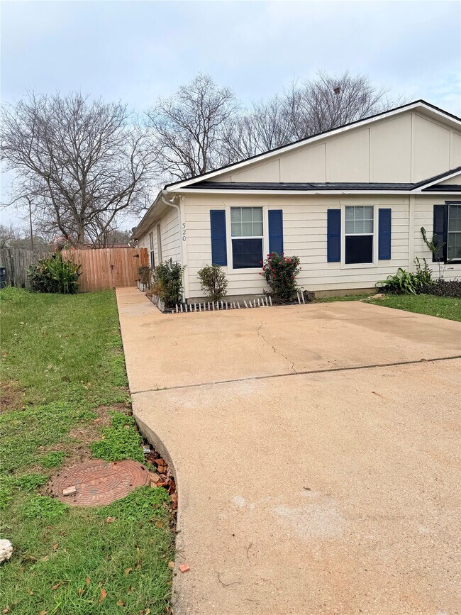 Foto del edificio - 320 Willowick St