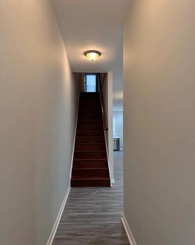 Foto del edificio - 503 N Lakewood Ave