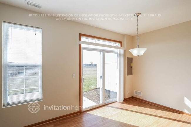 Foto del edificio - 8510 Sawyer Ct