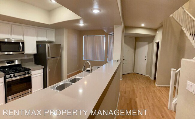 Foto del edificio - 3 br, 3.5 bath House - 656 PEACHY CANYON C...