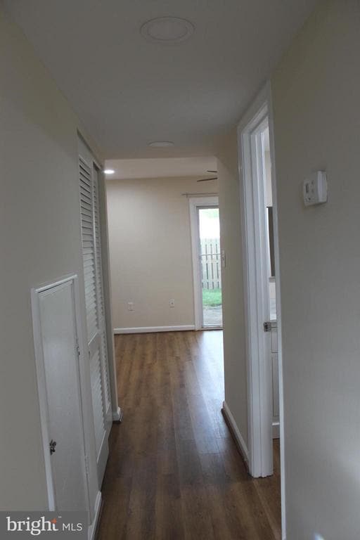 Building Photo - 10130 Shiloh Ct