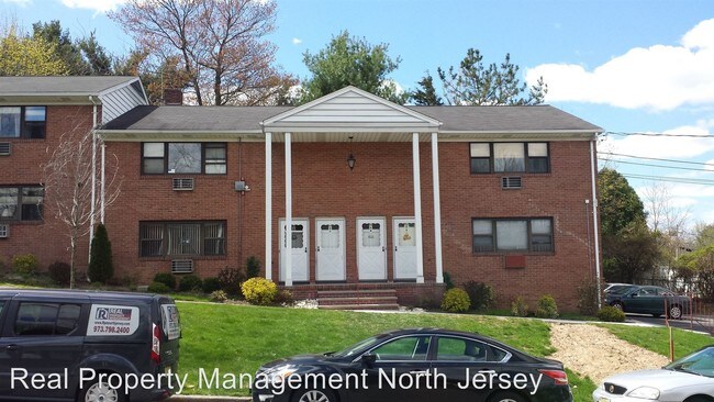 4 Colonial Dr, Little Falls, NJ 07424 - House for Rent in Little Falls