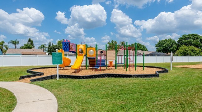Área de juegos infantiles - Meadowbrook Village