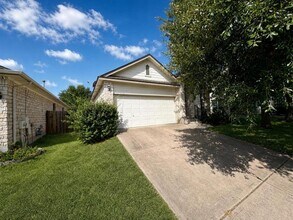 Building Photo - 14700 Springs Edge Dr