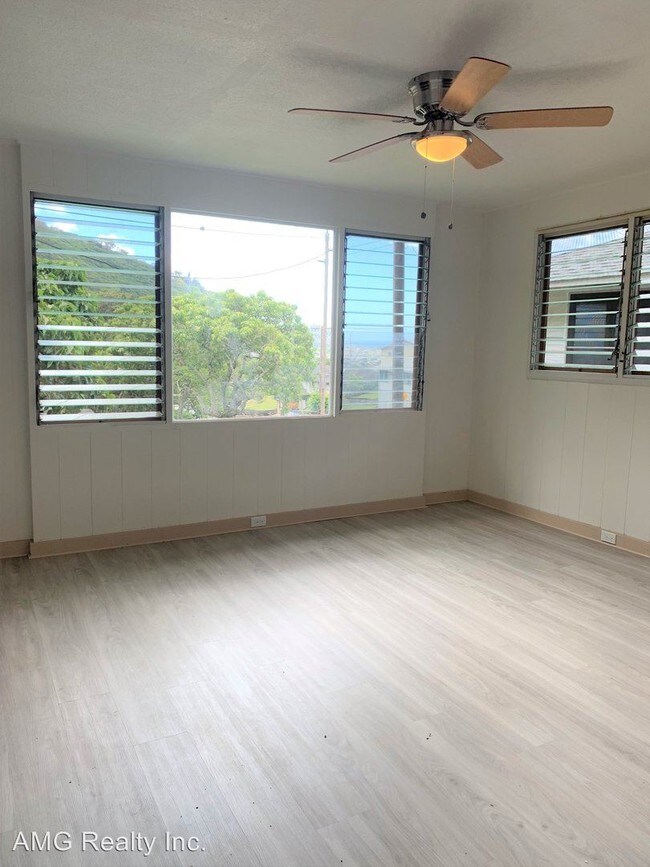 Building Photo - 2 br, 1 bath House - 3244C Carlos Long Street
