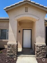 Building Photo - 815 Darlingham Ct