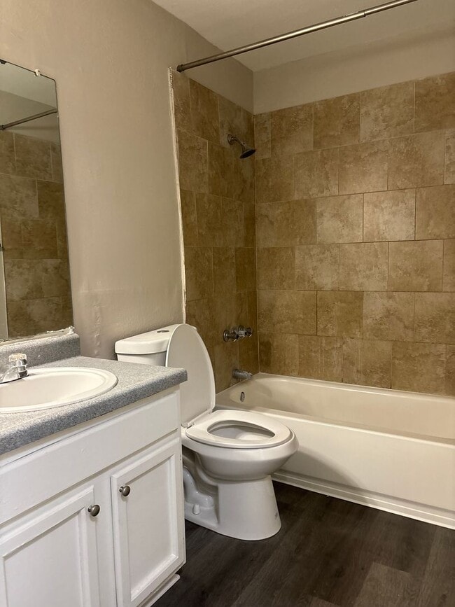 Interior Photo - Residences At The Overlook