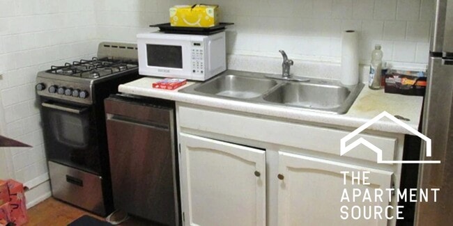 Photo - 2131 W Giddings St Apartment