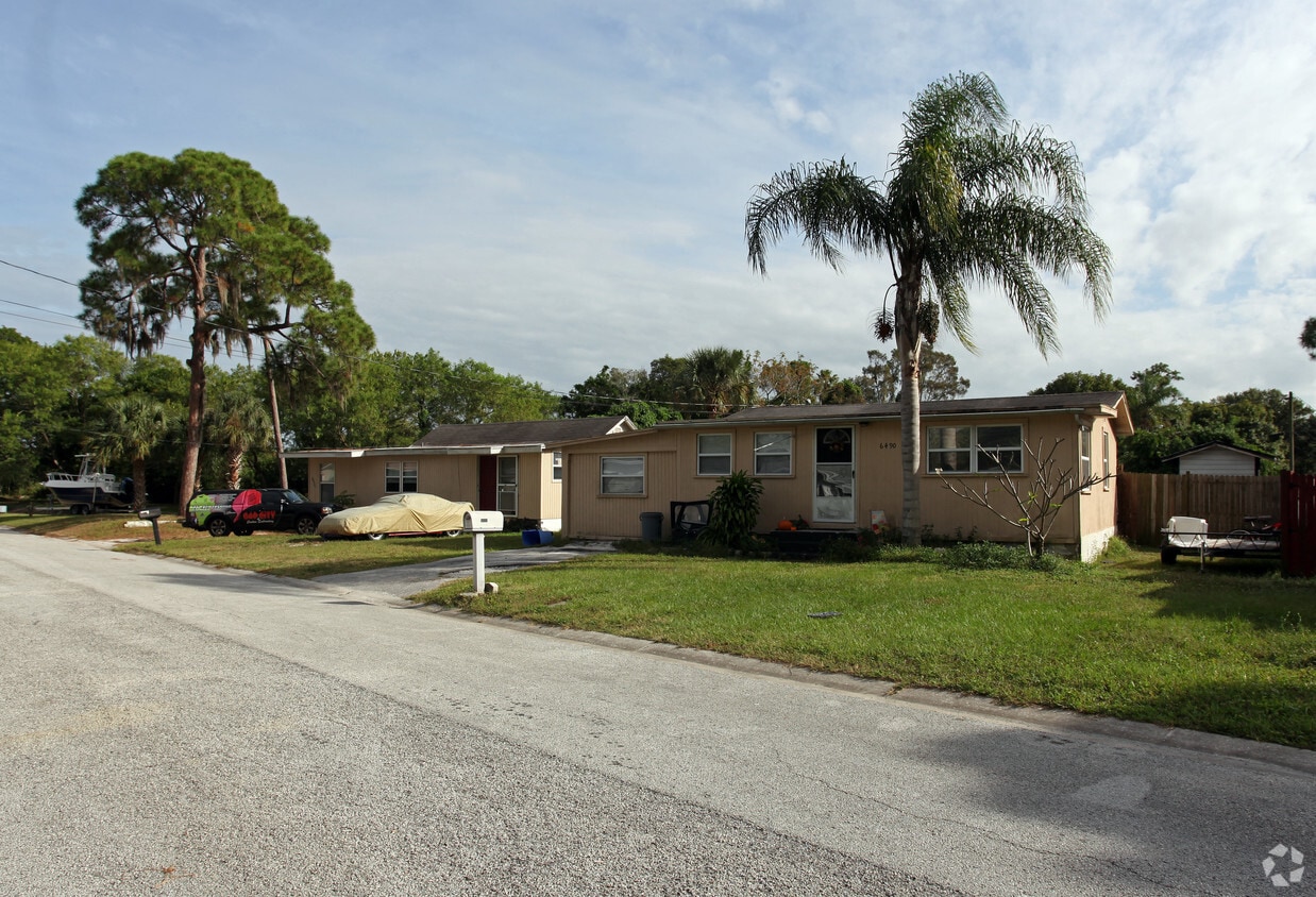 6440 64th Ave N, Pinellas Park, FL 33781 Apartments Pinellas Park, FL