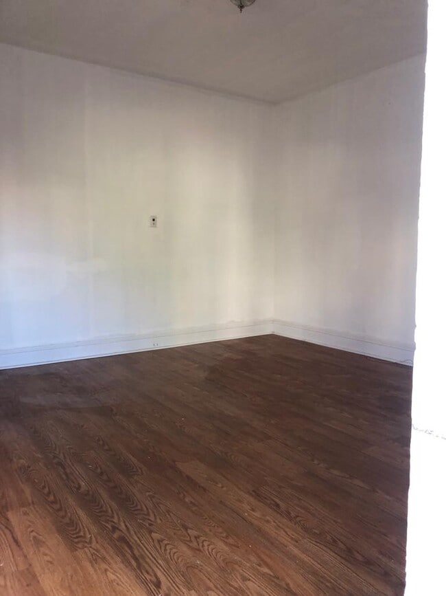 Photo - 1228 W Venango St Apartment