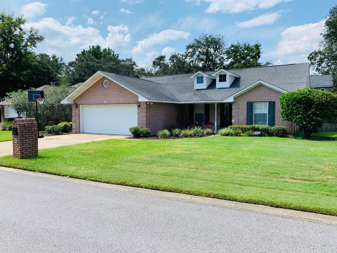 309 Parkwood Pl, Niceville, FL 32578 House Rental in Niceville, FL