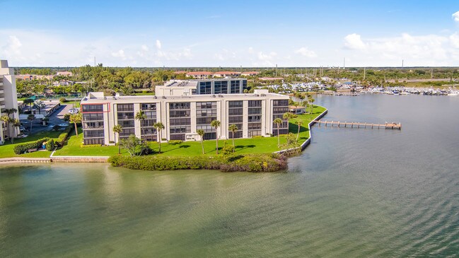 Foto del edificio - 100  Intracoastal Place 508