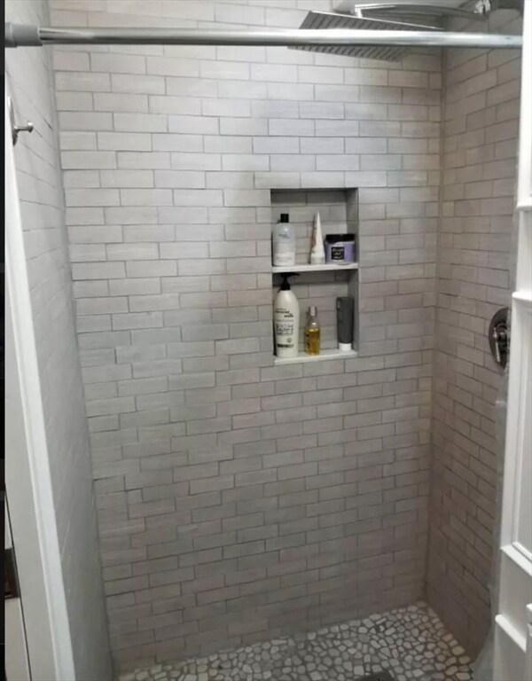 Foto del edificio - 316 W 4th St