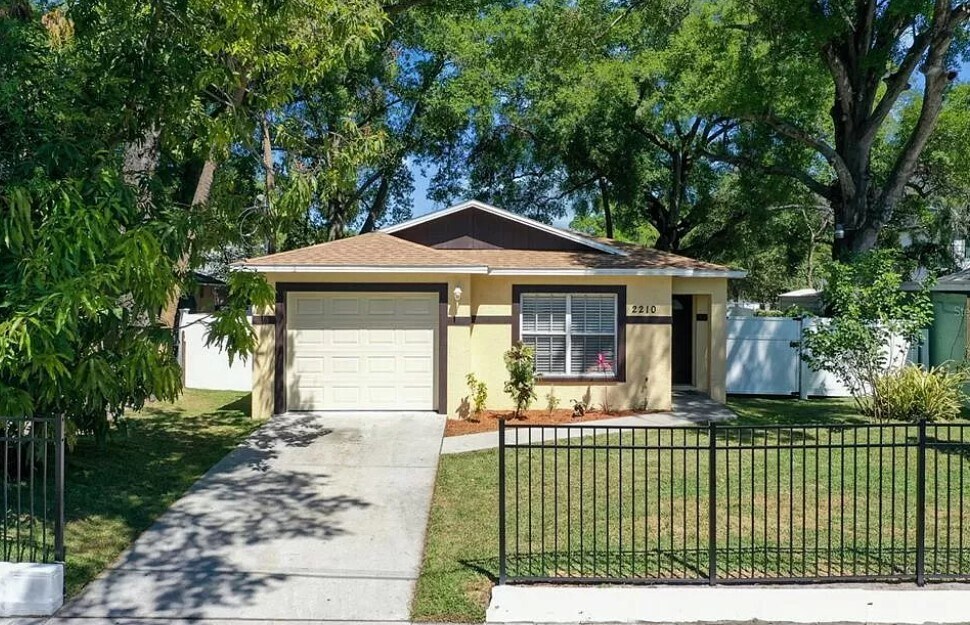 Foto principal - 2210 E 17th Ave