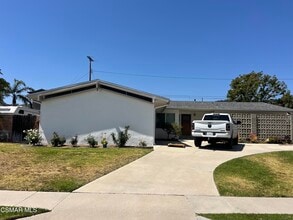 Building Photo - 825 Merced Dr