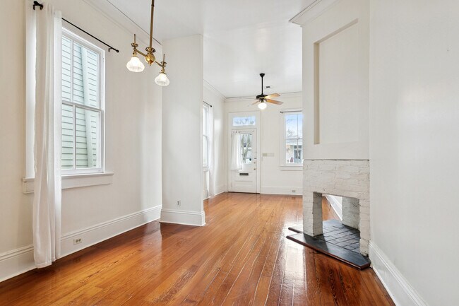 Building Photo - 1533 Dublin St