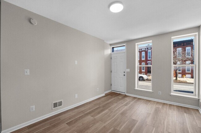 Foto del edificio - 418 N Collington Ave